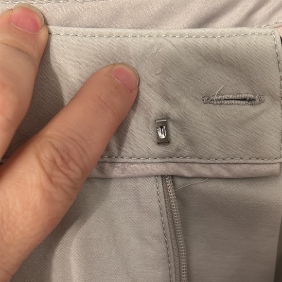 🇺🇸Coldwater Creek khaki capri pants, size 12 - Picture 5 of 8